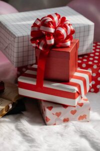 Premium Paper Gift Wrap Exporter from India – Eco-friendly and customizable packaging solutions.